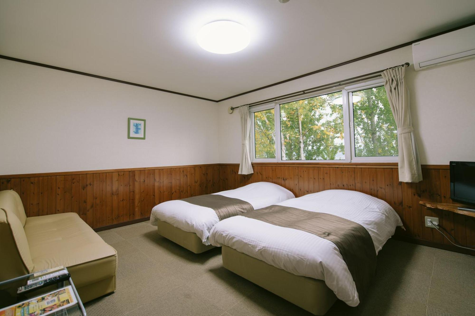 Pension Ashitaya NakaNakafurano Buitenkant foto